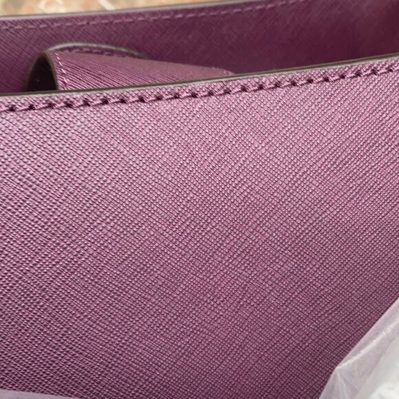 🌺 NWT Authentic Michael Kors Leather Satchel - Picture 16 of 16